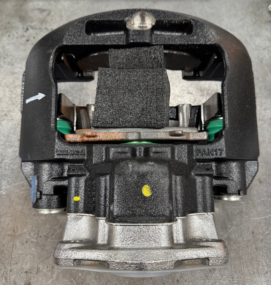 40175072 Genuine Wabco Disc Brake Caliper, Pan 17 (Carrier included)
